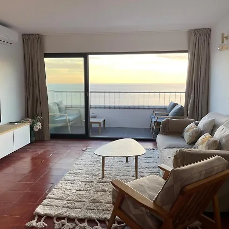 Sea View Apartment, Next To Lisbon *